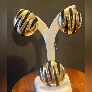 Retro 80’s clip on earrings and pendant enhancement